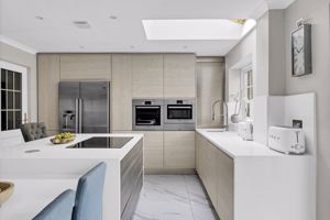 Photo 25- click for photo gallery